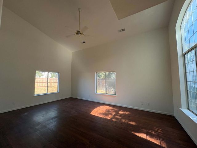 10325 N Recreation Avenue, Fresno, CA 93730