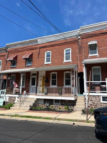 263 WASHINGTON ST, Royersford, PA 19468
