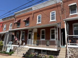 263 WASHINGTON ST, Royersford, PA 19468