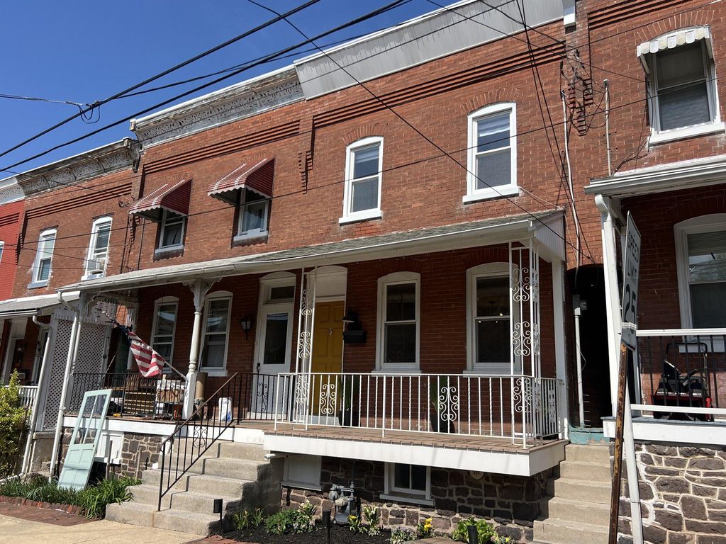 263 WASHINGTON ST, Royersford, PA 19468