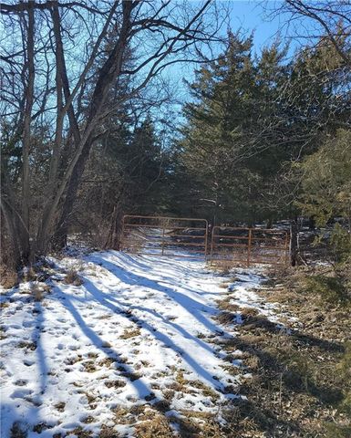 27860 Y Highway, Oregon, MO 64473