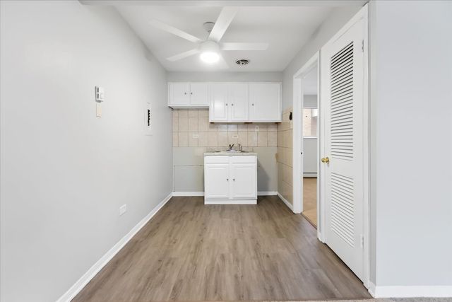6250 W 64th Place 101, Chicago, IL 60638