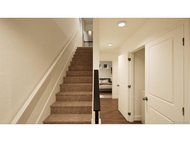 9989 Revere Ct, Commerce City, CO 80022