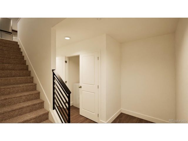 9989 Revere Ct, Commerce City, CO 80022
