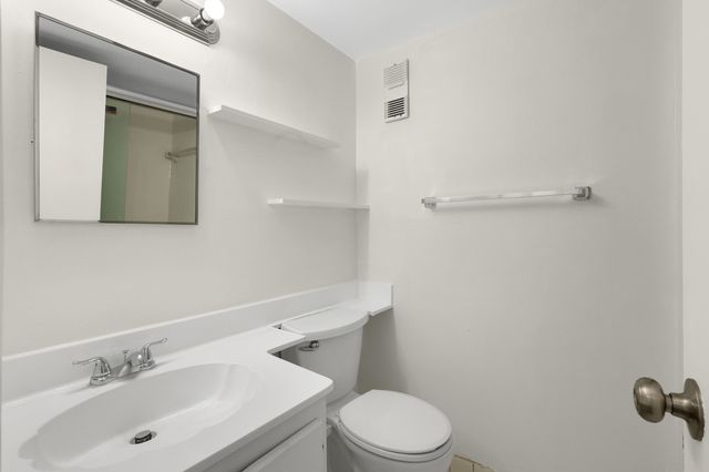 3940 INVERRARY Boulevard 404-A, Lauderhill, FL 33319