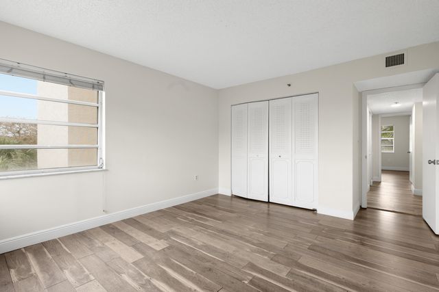 3940 INVERRARY Boulevard 404-A, Lauderhill, FL 33319
