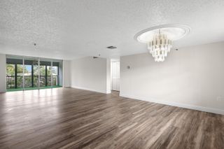 3940 INVERRARY Boulevard 404-A, Lauderhill, FL 33319