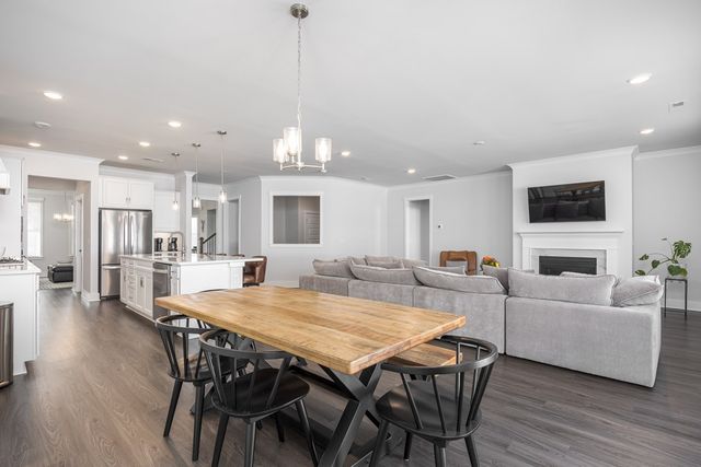 1218 Pebble Run Rd, Hendersonville, TN 37075