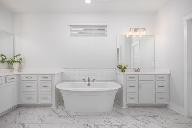 1218 Pebble Run Rd, Hendersonville, TN 37075