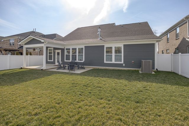 1218 Pebble Run Rd, Hendersonville, TN 37075