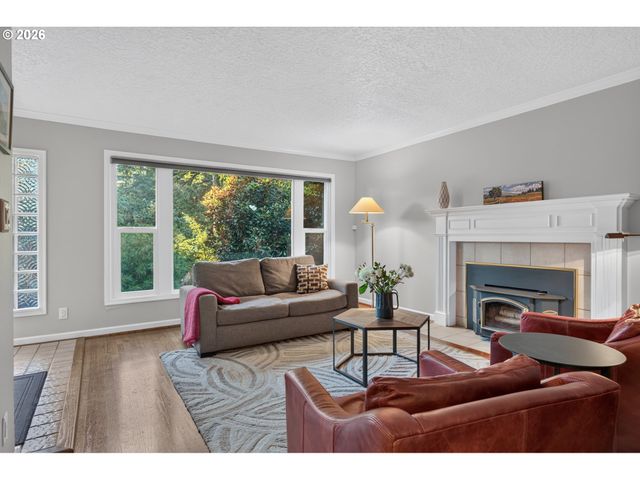 10408 Sw 53RD Ave, Portland, OR 97219