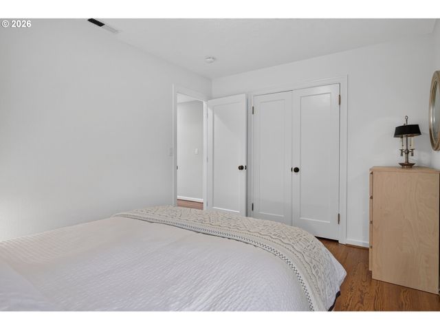 10408 Sw 53RD Ave, Portland, OR 97219