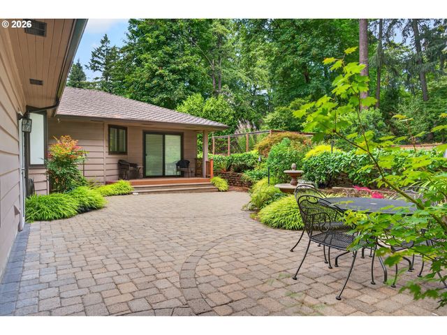 10408 Sw 53RD Ave, Portland, OR 97219