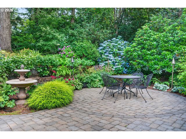 10408 Sw 53RD Ave, Portland, OR 97219