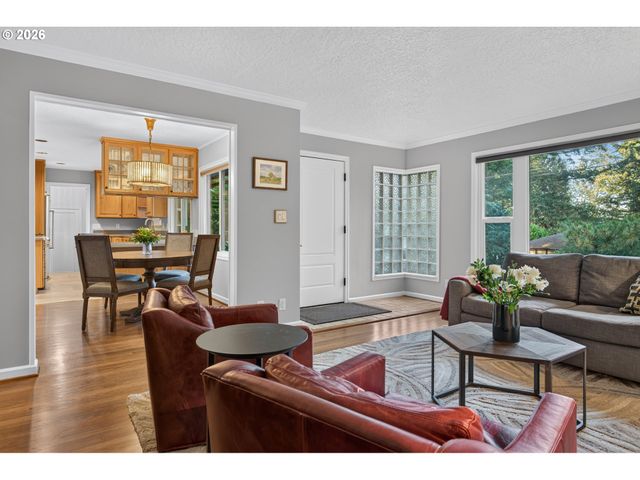10408 Sw 53RD Ave, Portland, OR 97219