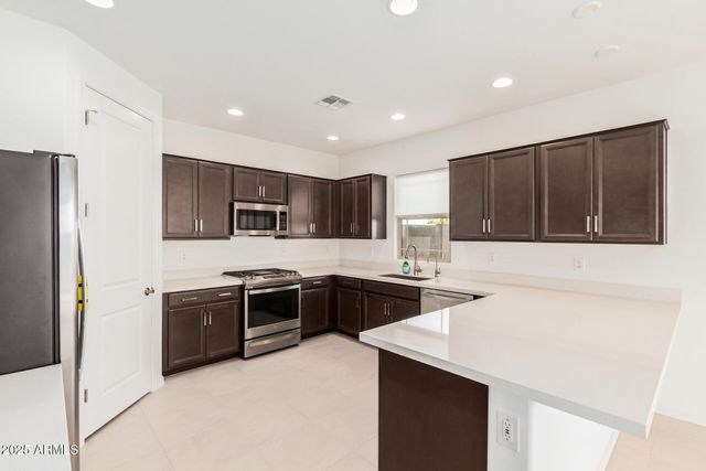 7960 E QUARTET Avenue, Mesa, AZ 85212