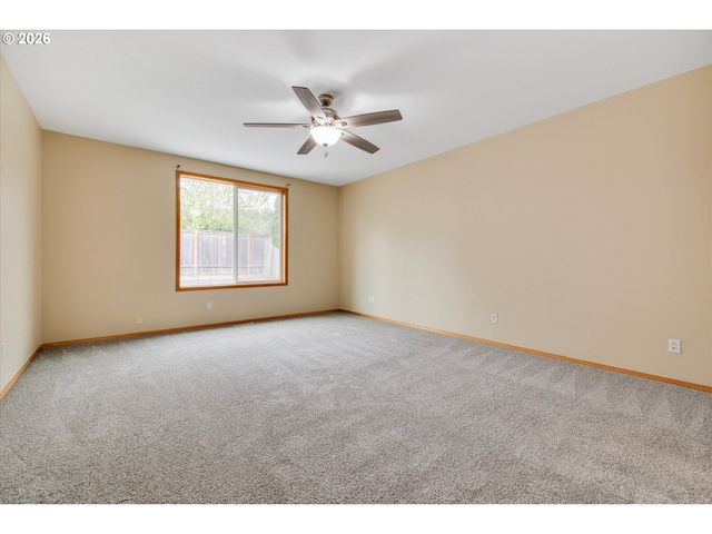 16809 Se DAVIDOFF Way, Damascus, OR 97089