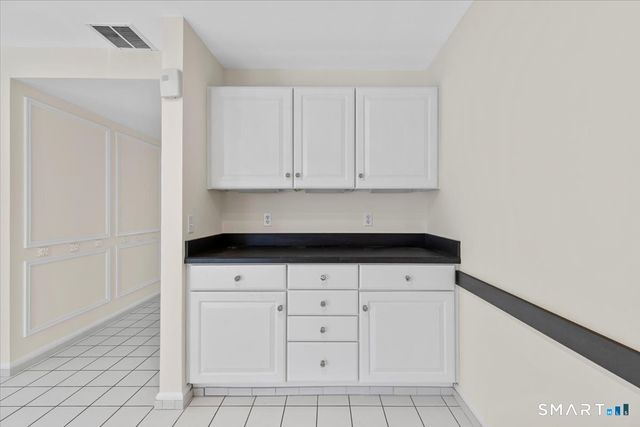 75 Washington Avenue 5-104, Hamden, CT 06518