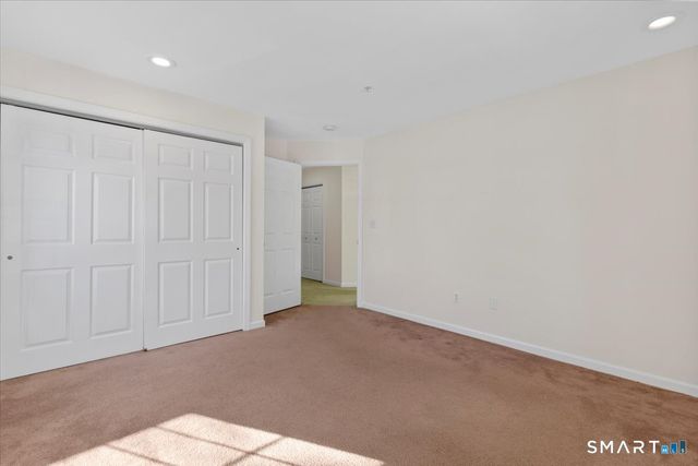 75 Washington Avenue 5-104, Hamden, CT 06518