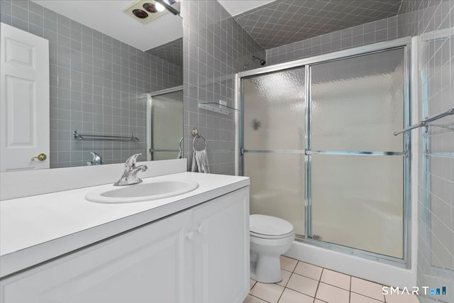 75 Washington Avenue 5-104, Hamden, CT 06518