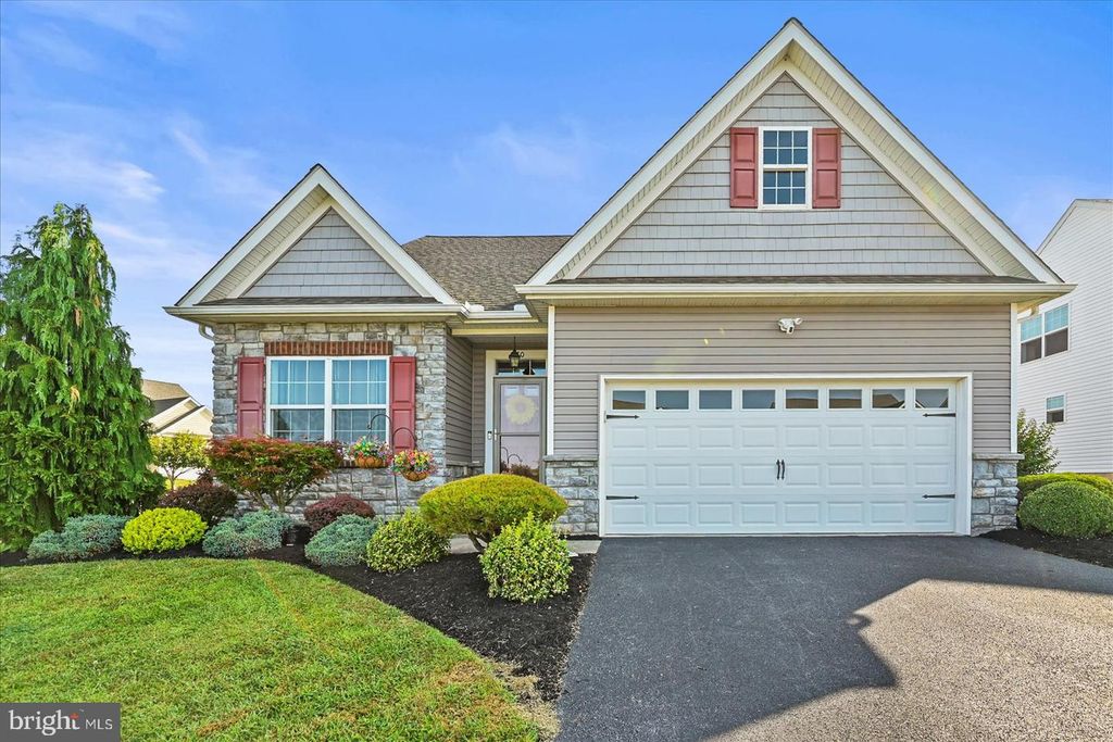 80 EVAN DR, York, PA 17404