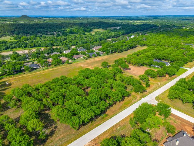 3101 E Landings S, Granbury, TX 76049