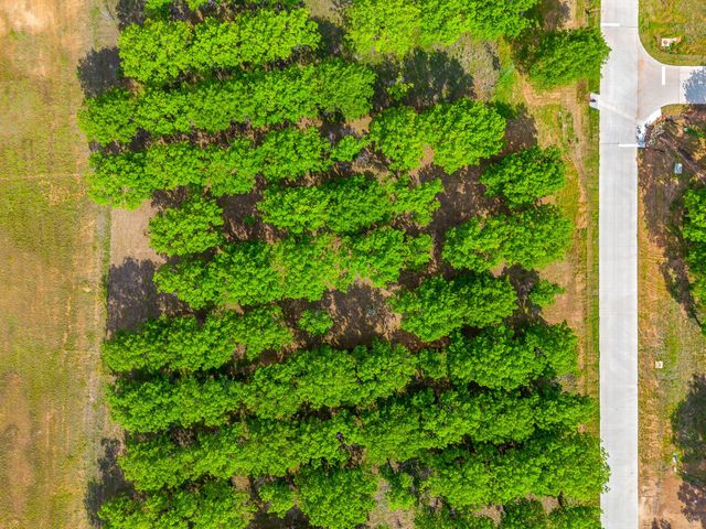 3101 E Landings S, Granbury, TX 76049