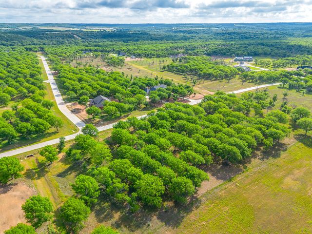 3101 E Landings S, Granbury, TX 76049