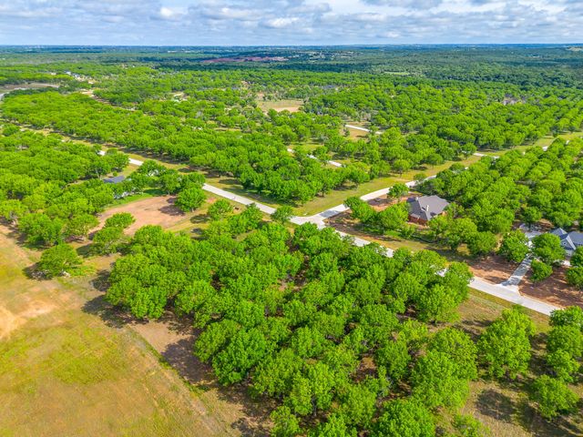 3101 E Landings S, Granbury, TX 76049