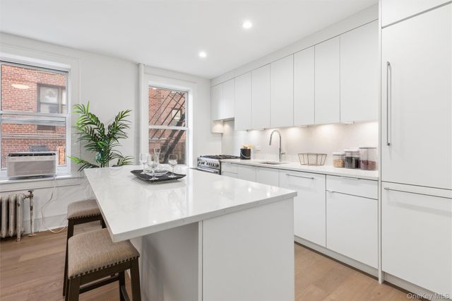 148-09 Northern Boulevard 1J, Flushing, NY 11354