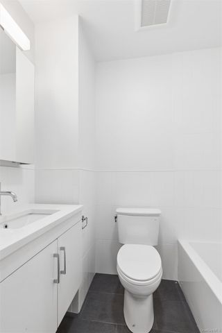 148-09 Northern Boulevard 1J, Flushing, NY 11354