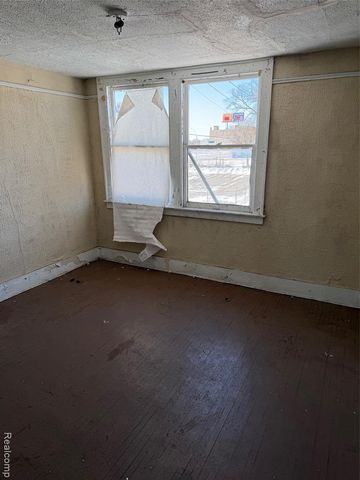 8930 N Martindale Street, Detroit, MI 48204