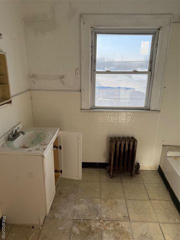 8930 N Martindale Street, Detroit, MI 48204