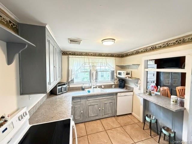15 Kew Drive, Sound Beach, NY 11789