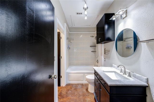 2205 Mckinney Street 510, Houston, TX 77003