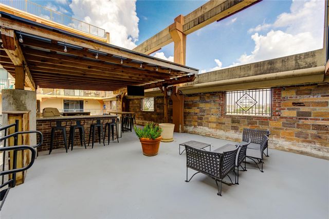 2205 Mckinney Street 510, Houston, TX 77003