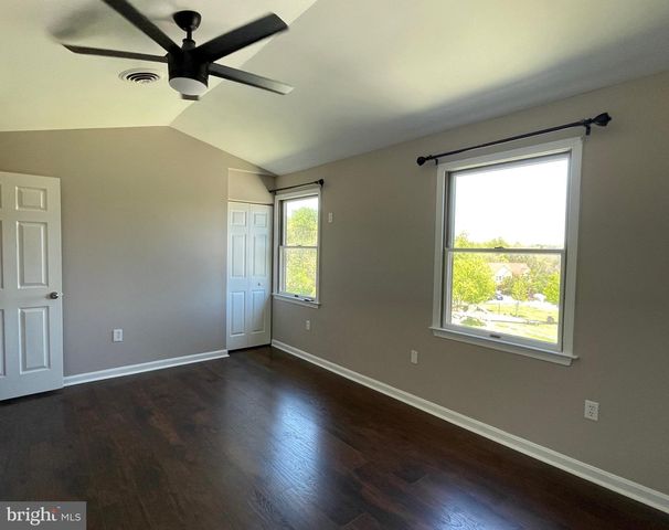 6611 E BEACH DR, New Market, MD 21774