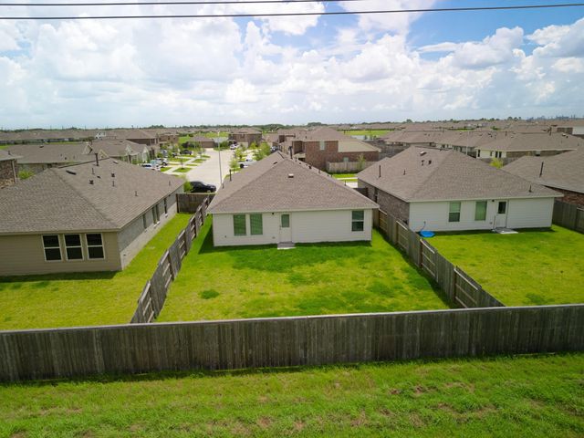 9647 Atwood Lake Drive, Baytown, TX 77521