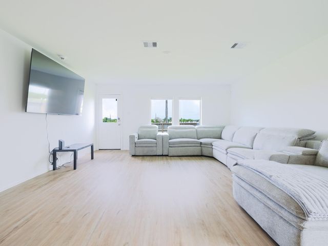 9647 Atwood Lake Drive, Baytown, TX 77521