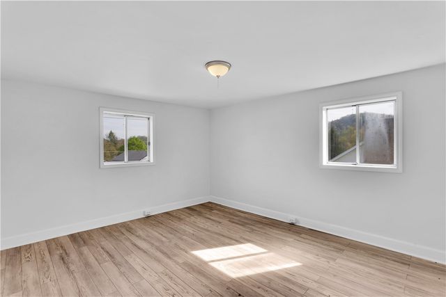 309 Whitesell St, Bell Twp, PA 15680