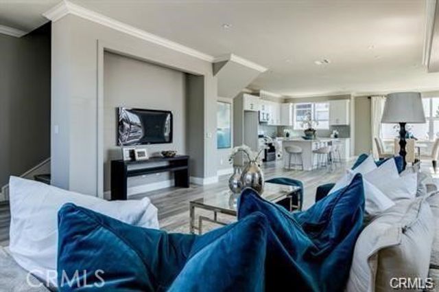 8117 2nd 101, Downey, CA 90241