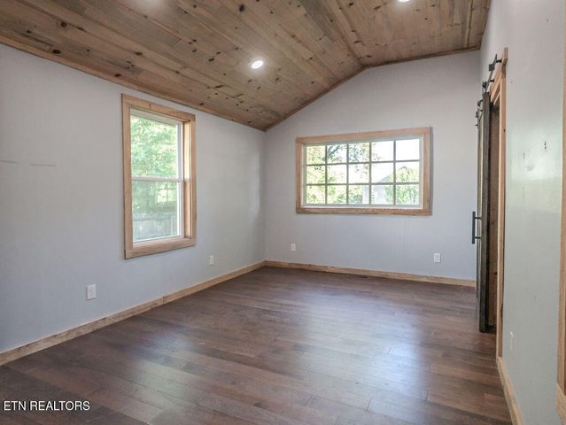 909 W Morris St, Sweetwater, TN 37874