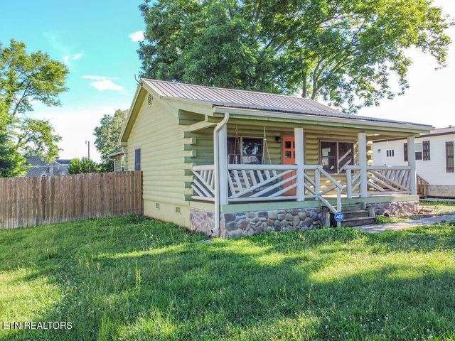 909 W Morris St, Sweetwater, TN 37874