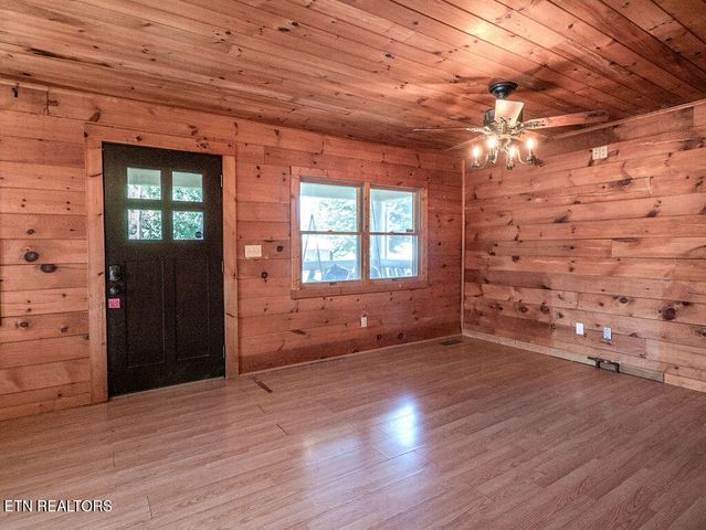 909 W Morris St, Sweetwater, TN 37874