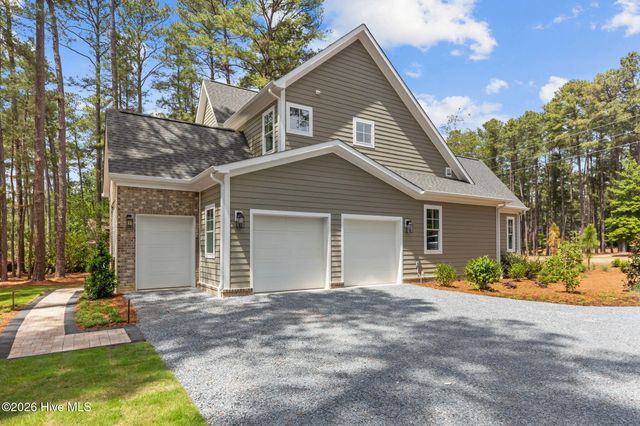 62 McMichael Drive, Pinehurst, NC 28374