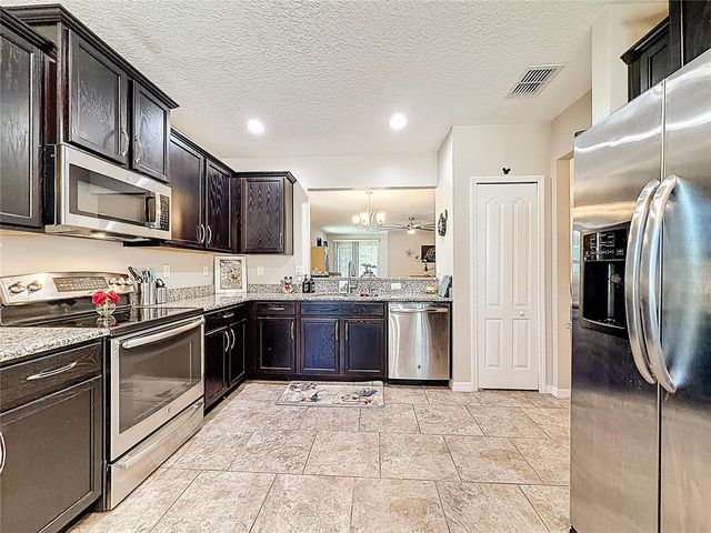 3631 BLACK DOG COURT, Tavares, FL 32778