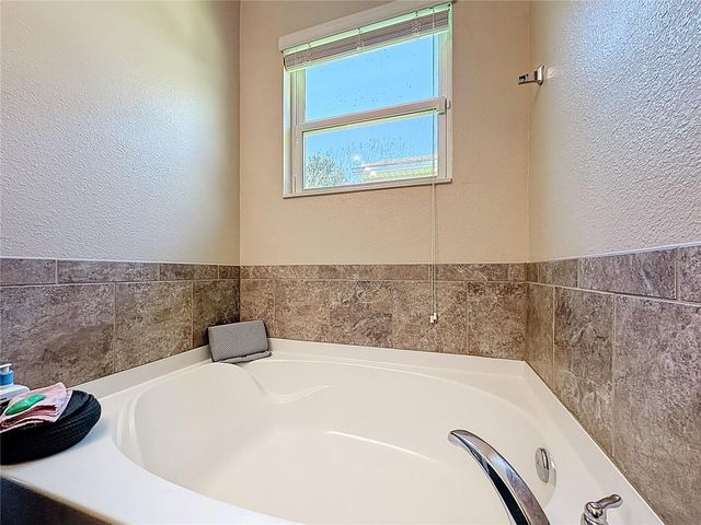 3631 BLACK DOG COURT, Tavares, FL 32778