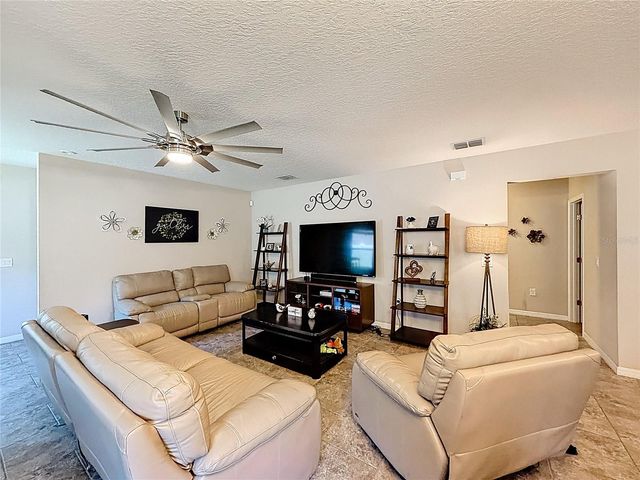 3631 BLACK DOG COURT, Tavares, FL 32778