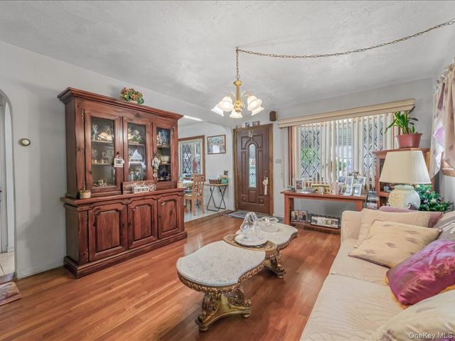 63-01 138TH Street, Flushing, NY 11367