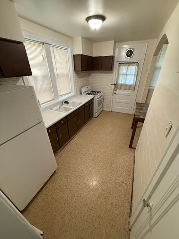 5709 N Spaulding Avenue, Chicago, IL 60659
